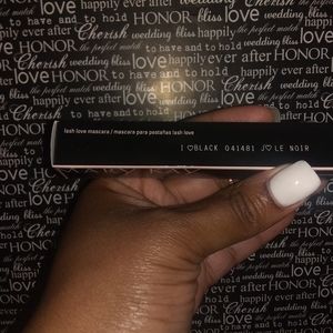 Mascara I 🖤 Black Mary Kay